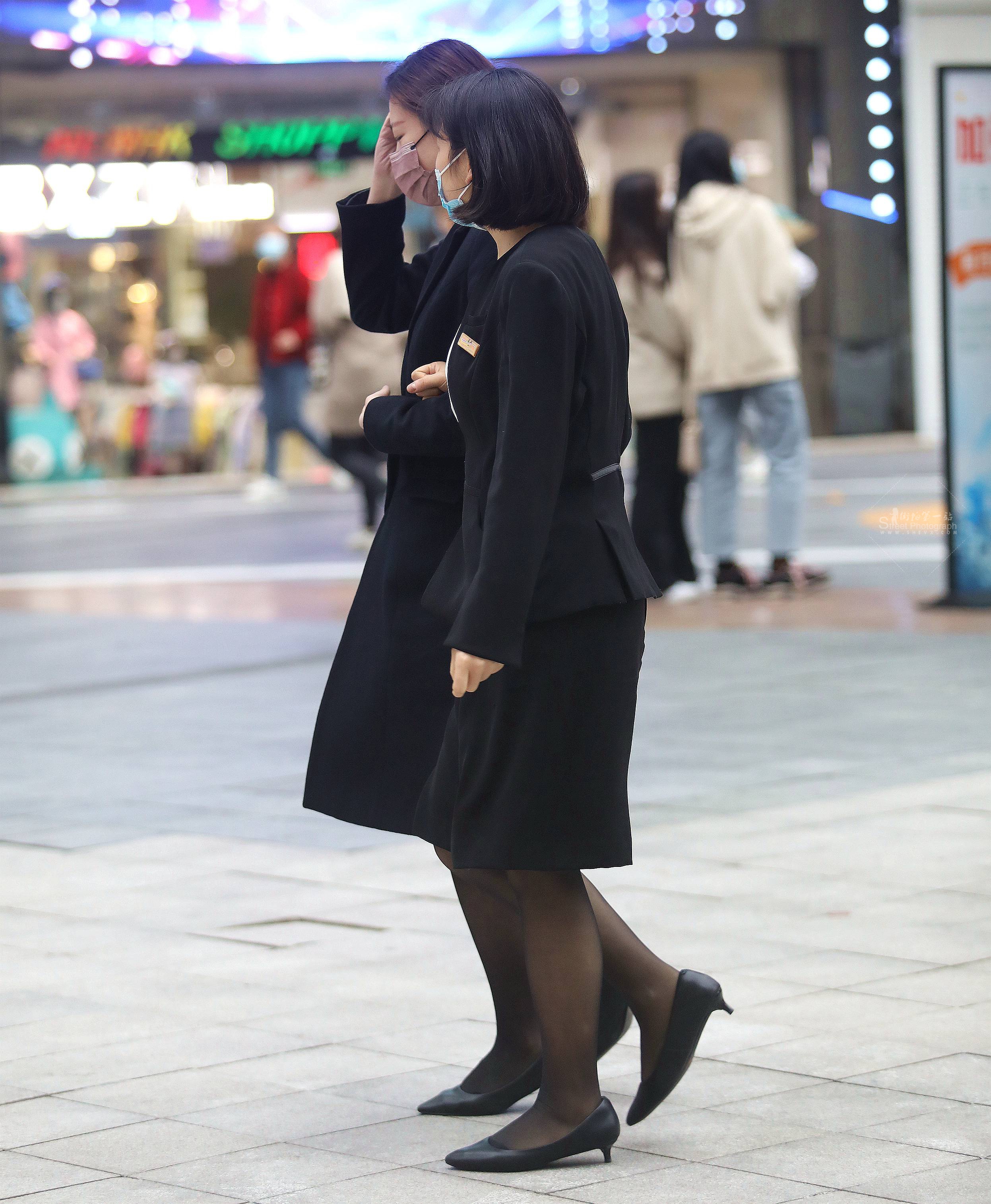 黑 丝高跟OL